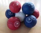 foto di più mani che si tengono